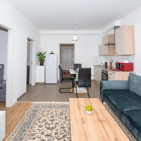 Lipi Apartment Wina Bagian luar foto